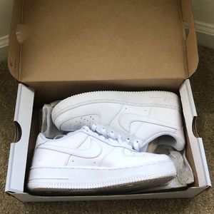 new Nike Air Force 1 in box Youth 6.5